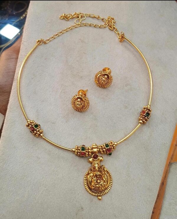 FLEXIBLE NECKSET IN LAKSHMI DESIGN MF0100