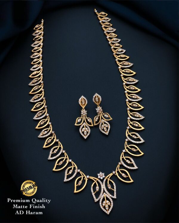 DIAMOND INSPIRED LONG HARAM