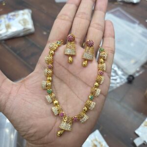 MULTI COLOUR BOX NECKSET