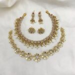 PREMIUM COMBO NECKSET IN BUDGET