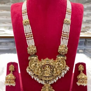 PREMIUM 3D PENDANT IN WHITE BEADS CHAIN MF2749