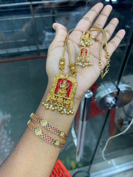 MID HARAM IN GLOSSY FINISH WITH BANGLE COMBO MF2866 9RS.556-10%=RS.500 ONLY)