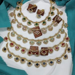 FAST MOVING NECKSET IN 5 COLOURS MF2205