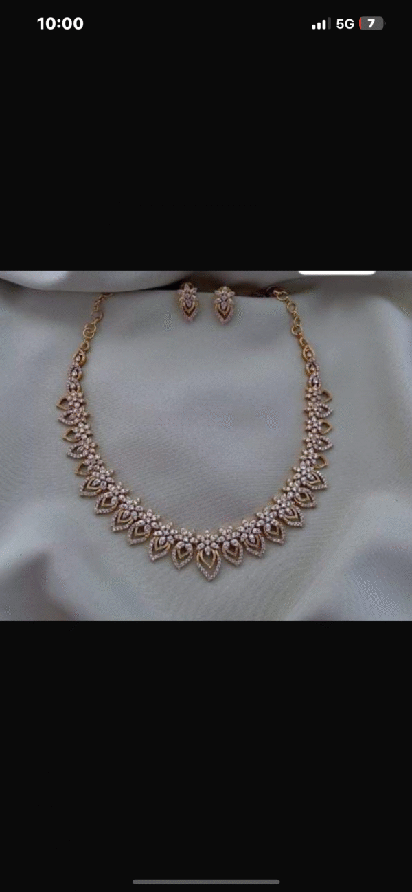 WHITE STONE NECKSET MF3060
