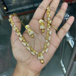 PREMIUM NECKSET IN BUDGET MF3078