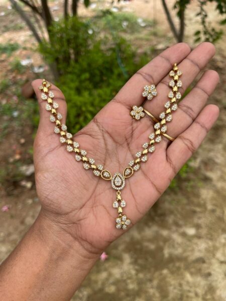 GOLD INSPIRED NECKSET MF3076