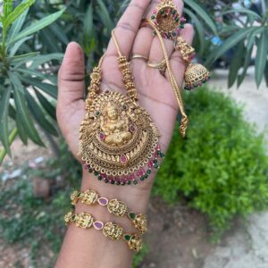 LAKSHMI NECKSET WITH BANGLE COMBO MF3085