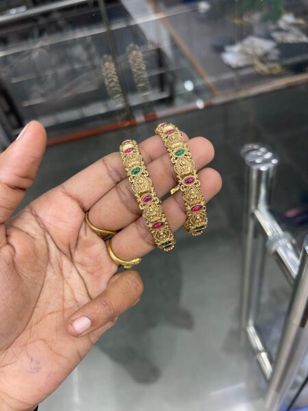 2.2 BANGLE COLLECTION IN VERY BUDGET MF4016