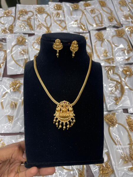 ANTIQUE NECKSET Mf4023