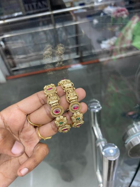 2.2 BANGLE COLLECTION IN VERY BUDGET MF4016