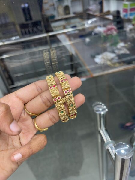 2.2 BANGLE COLLECTION IN VERY BUDGET MF4016