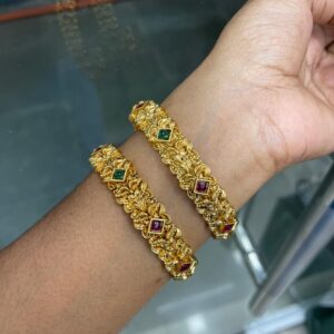 ANTIQUE BANGLE WITHOUT LAKSHMI MF4053
