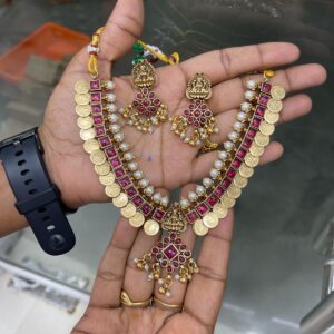 VERY UNIQUE NECKSET MF4088