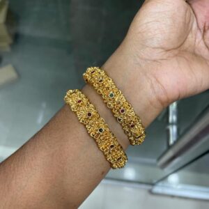 ANTIQUE KADA TYPE BANGLE IN BUDGET RATE MF4085