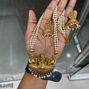 VERY UNIQUE NECKSET MF4088