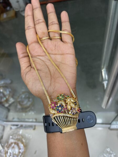 LONG CHAIN  PENDANT GOLD INSPIRED MF4095