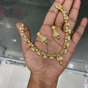 STOCK CLEARANCE PRICE IN GOLD REPLICA NECKSET MF5019