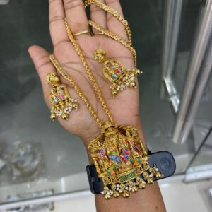 LONG CHAIN WITH 3D PENDANT GOLD INSPIRED MF4095