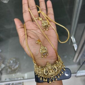 LONG CHAIN WITH 3D PENDANT WITH MOGAPU CHAIN GOLD INSPIRED MF4095