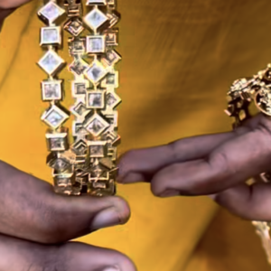 GOLD REPLICA BANGLE MF5023