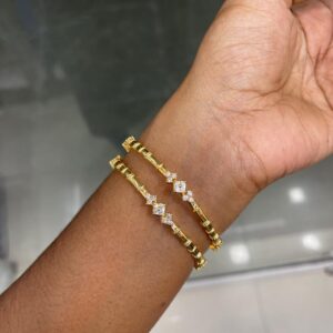 DIAMOND LOOK BANGLE MF5050