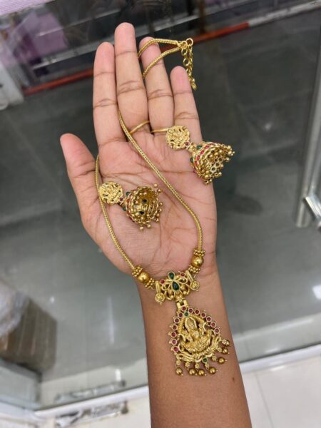 NEW LAUNCHING NECKSET MF5085