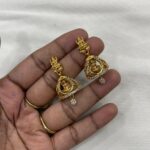 GOLD REPLICA EARING MF5102