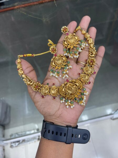 CHOKER MODEL IN TREND MF5133