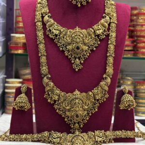 SEMI BRIDAL IN ANTIQUE