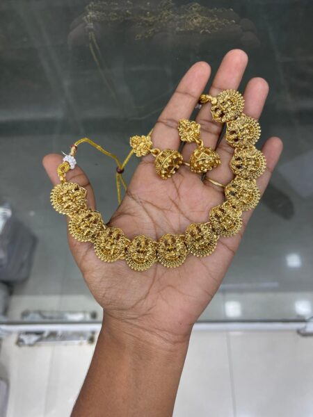 UNIQUE NECKSET MF5136 LAKSHMI WITHOUT STONE