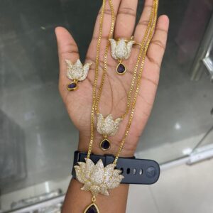 DOUBLE LINE LOTUS PENDENT MID HARAM MF5116