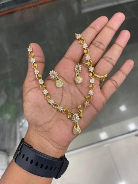 WHITE STONE PREMIUM NECKSET MF5205