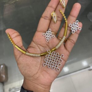 ATTIGAI WITH REMOVABLE PENDANE 2 pair EARING MF5167/ MF5176
