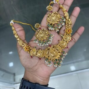 GRAND NECKSET IN SIMPLE BUDGET RATE MF5204