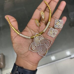 ATTIGAI WITH REMOVABLE PENDANE 2 pair EARING MF5167 / MF5176