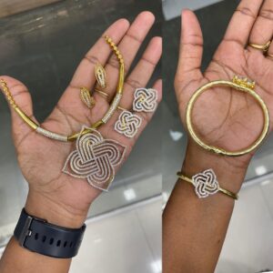 OPENABLE TYPE Kollam BRACLET+ ATTGAI+ 2 PAIR EARING + PENDANT MF5176 / MF5167