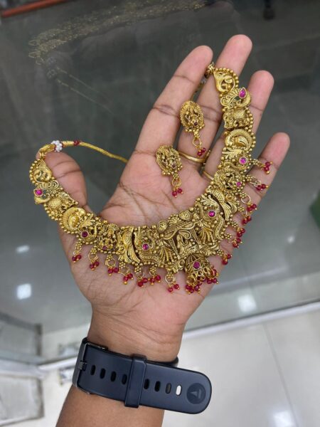 GRAND NECKSET IN SIMPLE BUDGET RATE MF5204