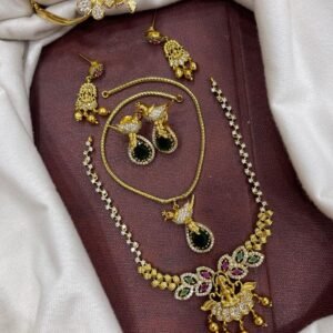 2 NECKSET + 2 PAIR EARING + 1 BRACELET MF5208