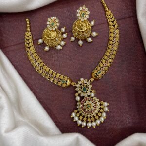BEAUTIFUL NECKSET WITH JUMKA MF5239