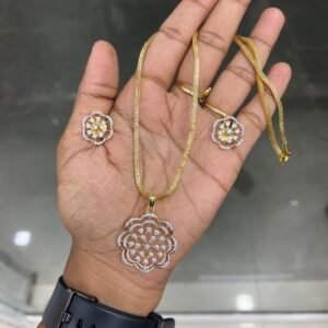 GOLD / DIAMOND REPLICA CHAIN MF5214