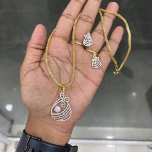 GOLD / DIAMOND REPLICA CHAIN MF5214