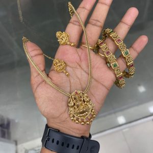 NECKSET + EARING + BANGLE + BACK CHAIN MF4087