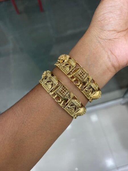 BANGLE COLLECTION MF5252 ( SIZE MENTION IN CUSTOMER NOTE)