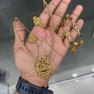 NECKSET + EARING + BANGLE + BACK CHAIN MF4087