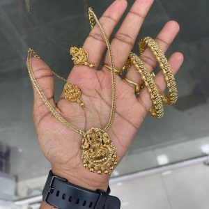 NECKSET + EARING + BANGLE + BACK CHAIN MF4087