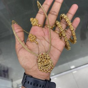 NECKSET + EARING + BANGLE + BACK CHAIN MF4087