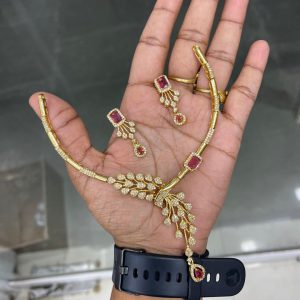 EXCLUSIVE PEACOCK 🦚 WITH HIGHLIGHT STONE MFE004- RUBY