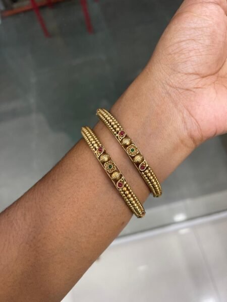 BANGLE COLLECTION MF5252 ( SIZE MENTION IN CUSTOMER NOTE)