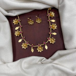 ANTIQUE COLLECTION IN BUDGET MF5283 (INV) – ELAKATHALI RUBY
