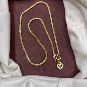 CUTE PENDANT WITH GOLD BOX PATTERN 18” CHAIN MF5289 – HEART